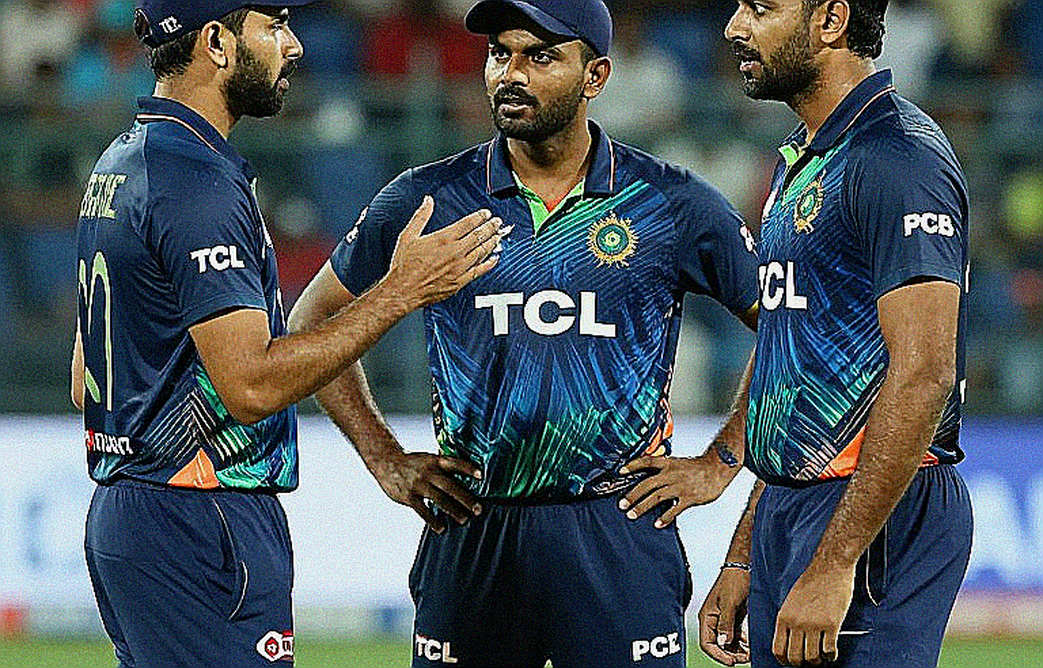 খুলনার পর্দা থেকে দুবাইয়ের পিচ: আফগানিস্তানের ১৫৮ রানের জয় যেভাবে বাংলাদেশের ভাগ্য লিখে দিল খুলনার পর্দা থেকে দুবাইয়ের পিচ: আফগানিস্তানের ১৫৮ রানের জয় যেভাবে বাংলাদেশের ভাগ্য লিখে দিল