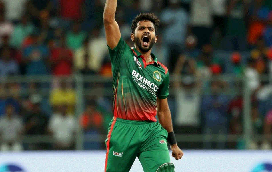 রঞ্জি ট্রফির প্রথম রাউন্ড: আন্তর্জাতিক তারার প্রত্যাবর্তন, দিল্লির আঠারো বছরের খরা আর শুভমান গিলের নীরব অনুপস্থিতি রঞ্জি ট্রফির প্রথম রাউন্ড: আন্তর্জাতিক তারার প্রত্যাবর্তন, দিল্লির আঠারো বছরের খরা আর শুভমান গিলের নীরব অনুপস্থিতি