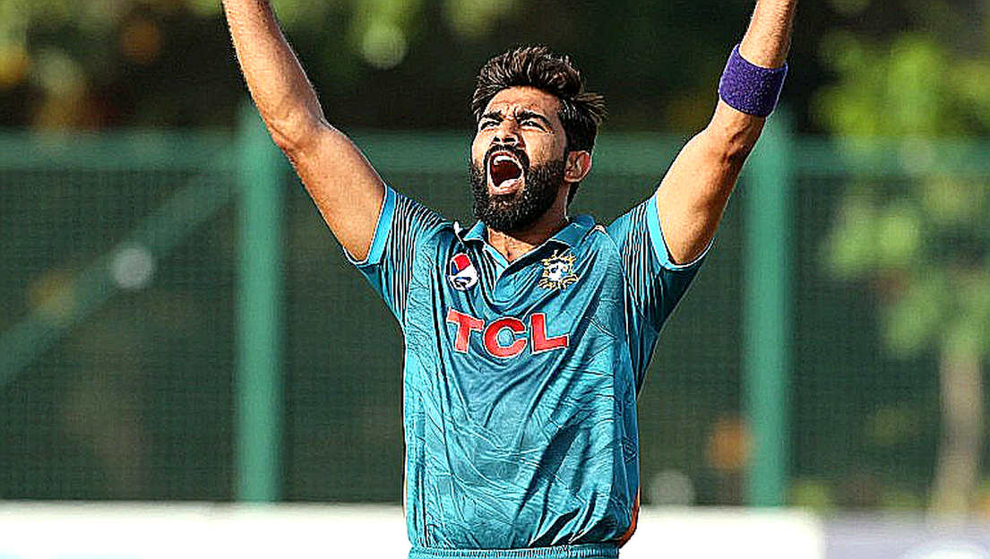 মাঝের ওভারের নীরব হিসাব: টি-টোয়েন্টি বিশ্বকাপে অস্ট্রেলিয়ার আসল পরীক্ষা মাঝের ওভারের নীরব হিসাব: টি-টোয়েন্টি বিশ্বকাপে অস্ট্রেলিয়ার আসল পরীক্ষা