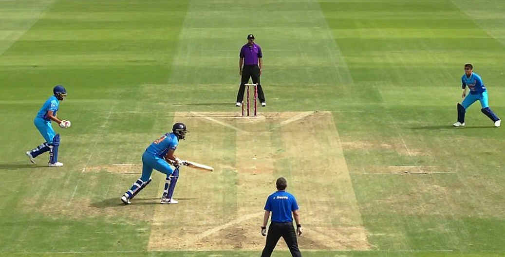 Recalled Captains: Gavaskar's Silence, One Sentence from Packer, and Cricket's First Money Rupture