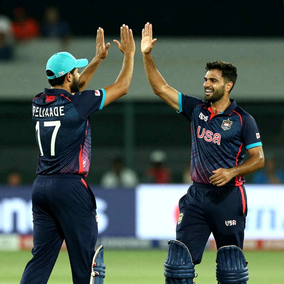 খালি ঘর, ভরা দাবি: ক্রিকেটের ট্রান্সফার-অর্থনীতিতে ব্লকচেইনের কাগজে-লেখা আস্থা খালি ঘর, ভরা দাবি: ক্রিকেটের ট্রান্সফার-অর্থনীতিতে ব্লকচেইনের কাগজে-লেখা আস্থা