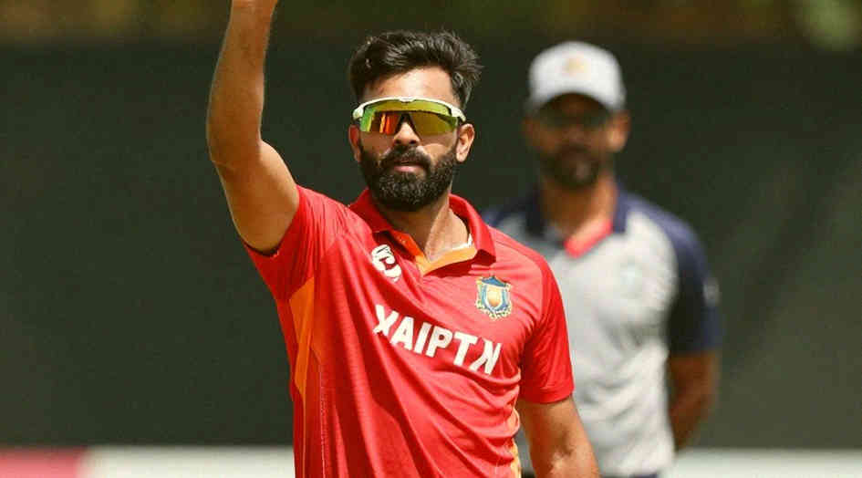 ৯৯ থেকে ১৮৩: এক টেস্টে দুটো চরম, আর একটি ফলের ভেতরের খতিয়ান ৯৯ থেকে ১৮৩: এক টেস্টে দুটো চরম, আর একটি ফলের ভেতরের খতিয়ান