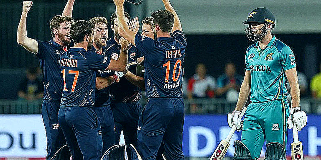 Rahul Beside Dhoni at No. 5: One Innings, Three Qualifiers, One Incomplete Record