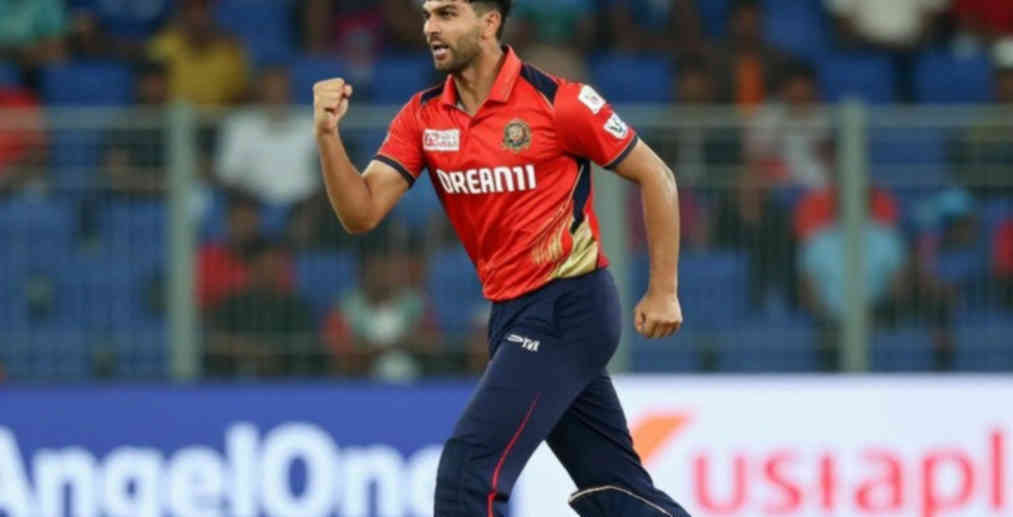 প্রথম ওভারেই ৩০: মং ককে ৮৯ তাড়ানোর যে হিসাবটা কেউ মাপেনি