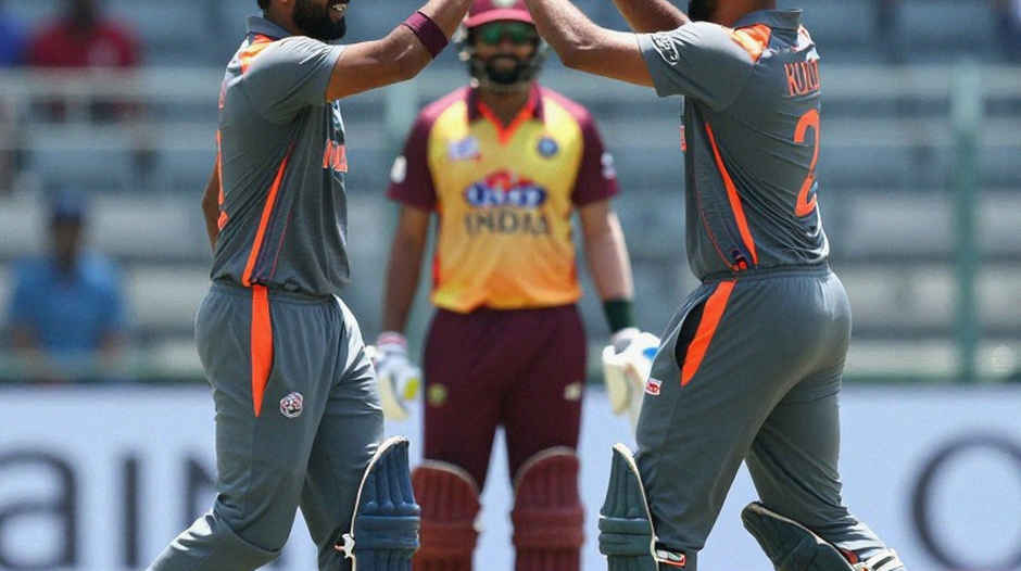 শারজাহের শিশির, নাবি-ছাড়া মাঝমাঠ আর তিন ম্যাচের ছোট নমুনা: আফগানিস্তান–জিম্বাবুয়ে সিরিজের ভেতরের পাঠ শারজাহের শিশির, নাবি-ছাড়া মাঝমাঠ আর তিন ম্যাচের ছোট নমুনা: আফগানিস্তান–জিম্বাবুয়ে সিরিজের ভেতরের পাঠ